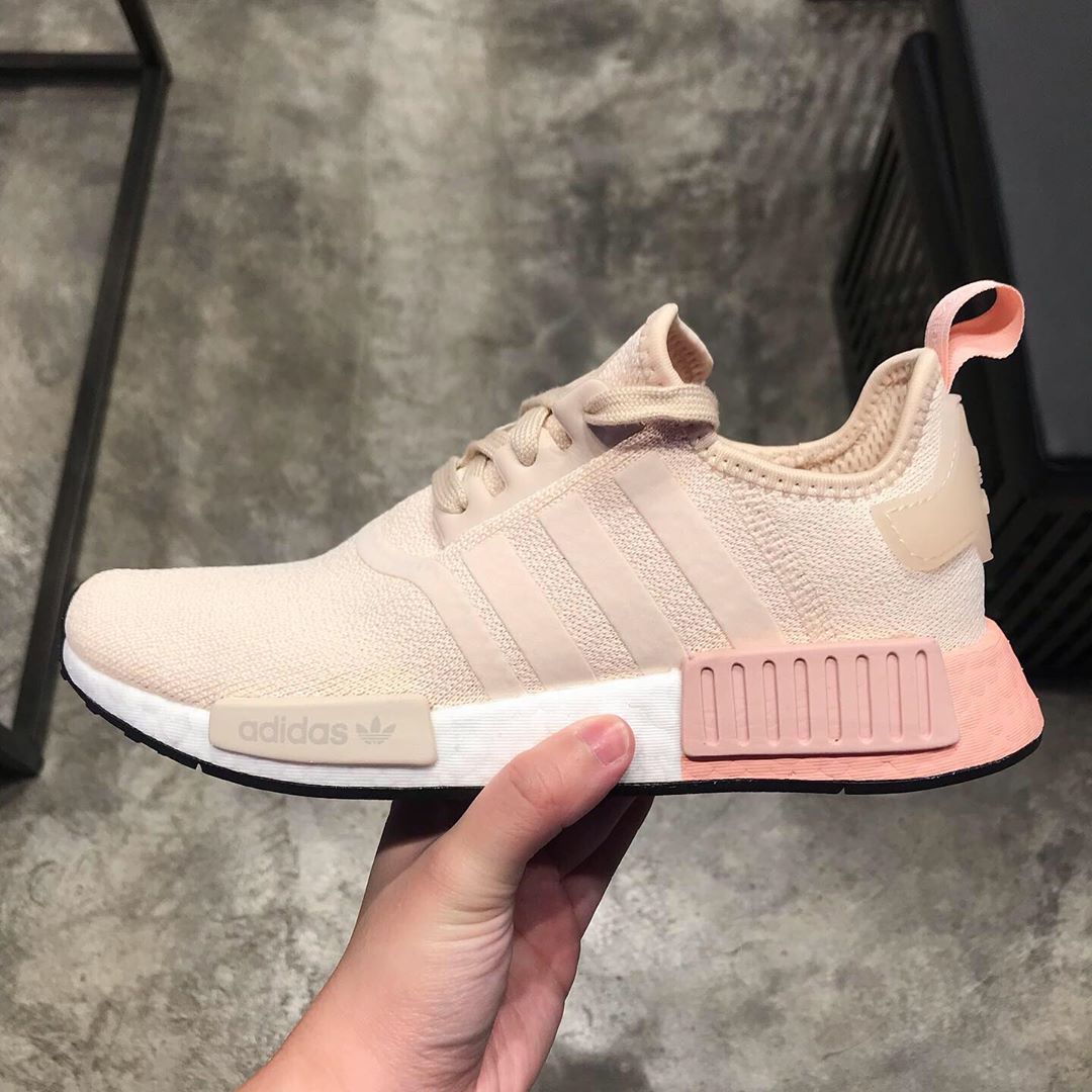 Giay Adidas NMD R1 Linen Vapour Pink EE5179 Jordan 1