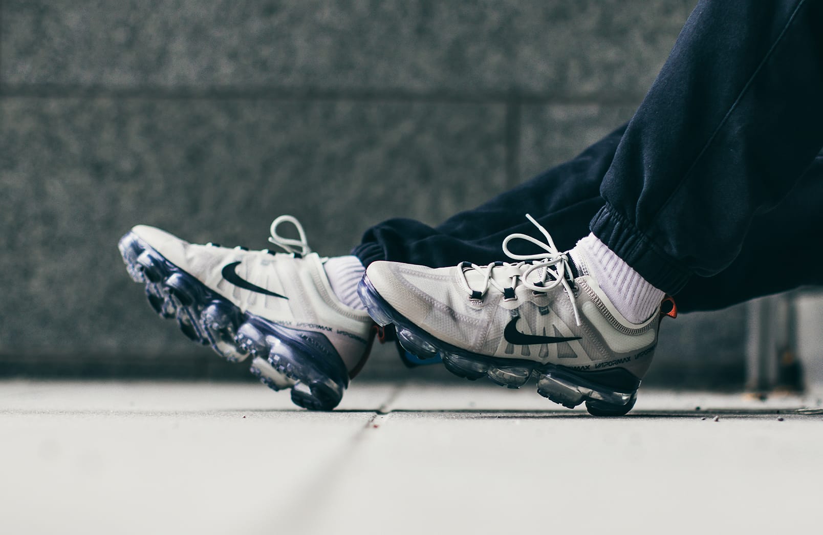 Air vapormax on sale 2019 moon particle