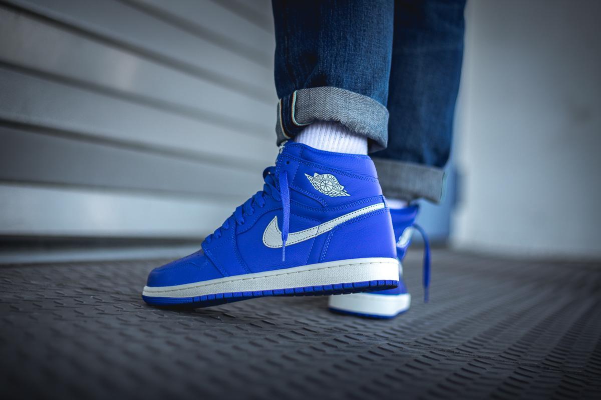 Jordan 1 hotsell hyper royal custom