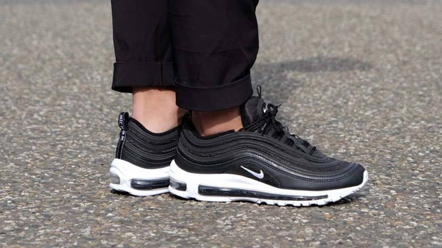 nike air max 97 black with white stripe