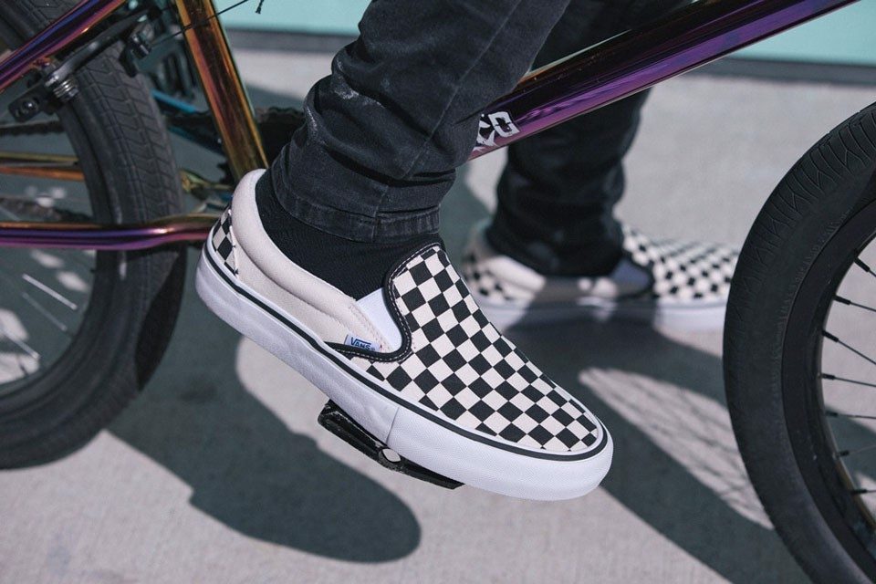 huong-dan-cach-chon-size-giay-vans-slip-on-checkerboard-chinh-xac-nhat